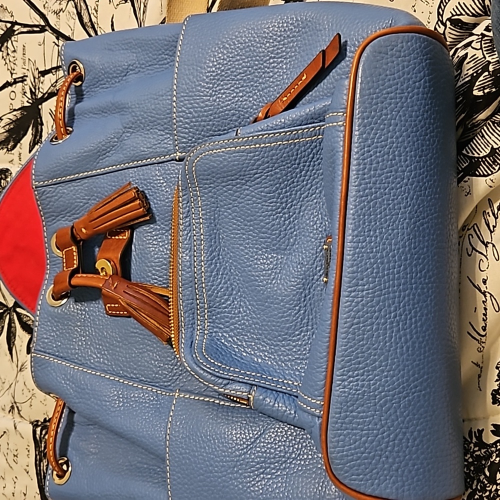 Beautiful Gently used Dooney and Bourke backpack.